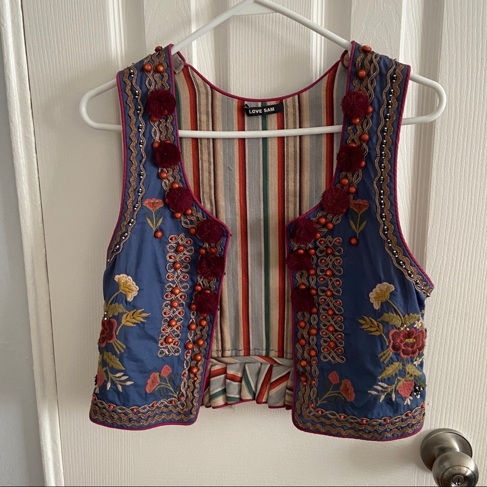 NWOT Love Sam Cropped Vest